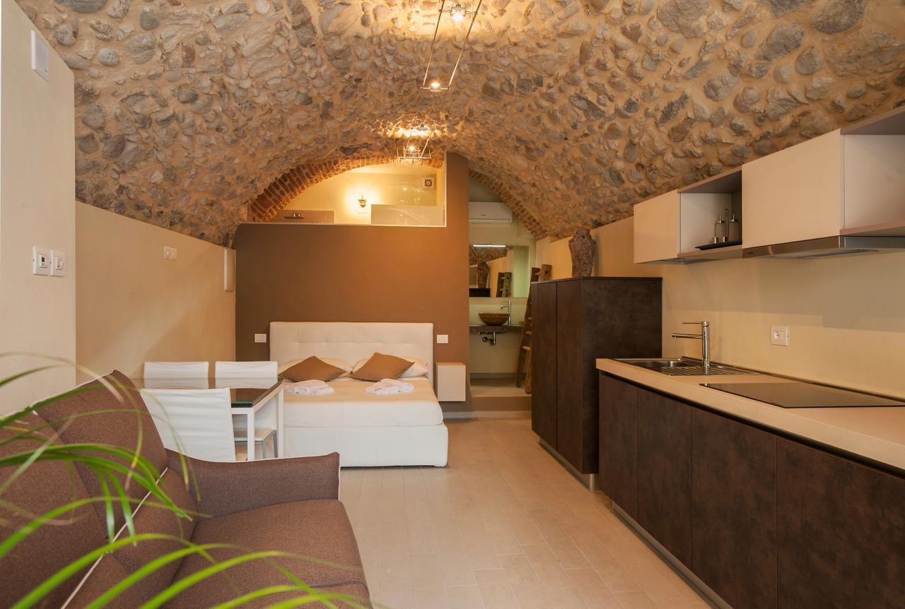 La Bellavita Del Garda Luxury Apartments San Felice del Benaco Eksteriør billede